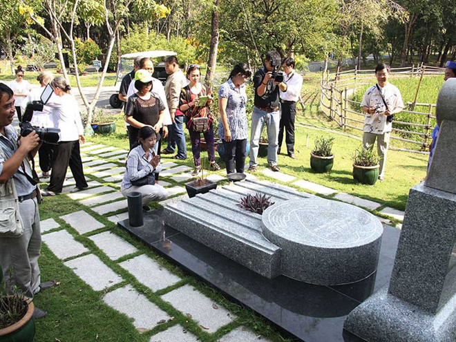 Co nen siet dau co dat nghia trang hoa vien? hinh anh 1 