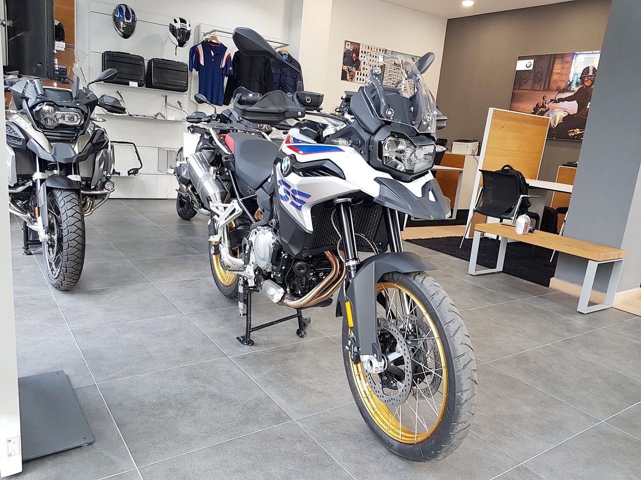 can canh xe phuot bmw f850 gs