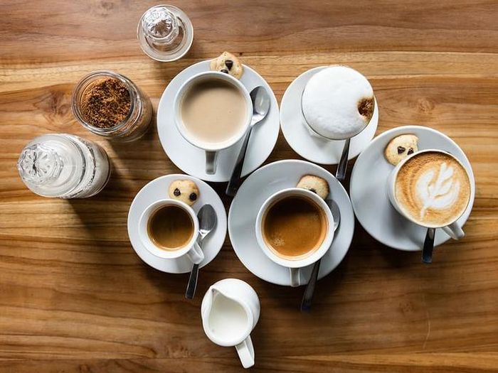 Các nghiên cứu đều khuyên mọi người duy trì thói quen uống cà phê hàng ngày ở mức vừa phải