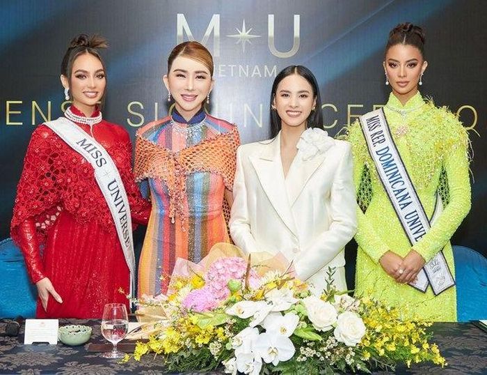  MC Quỳnh Nga là Giám đốc quốc gia của Miss Universe Vietnam. 