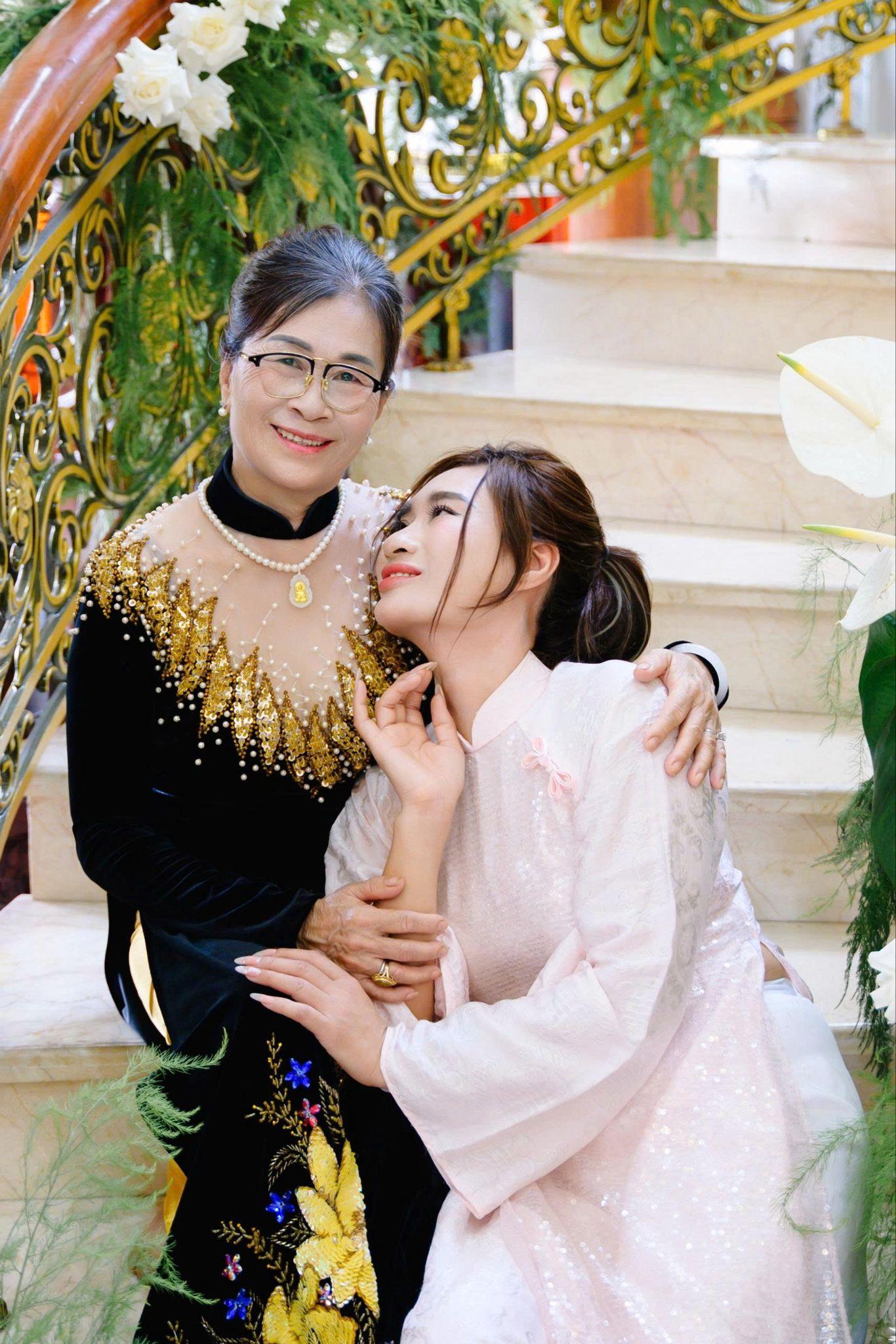 Hoa hậu Lan Trinh, gia đình, đám cưới
