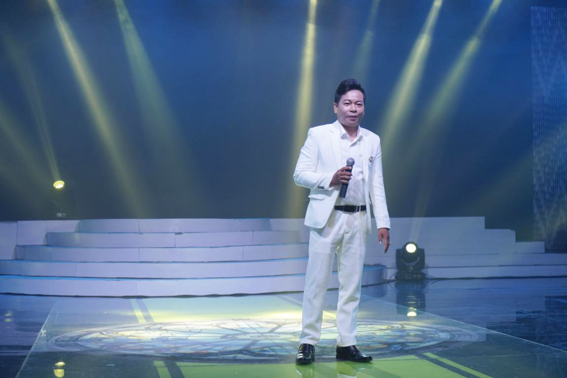 Ca sĩ Huy Tùng