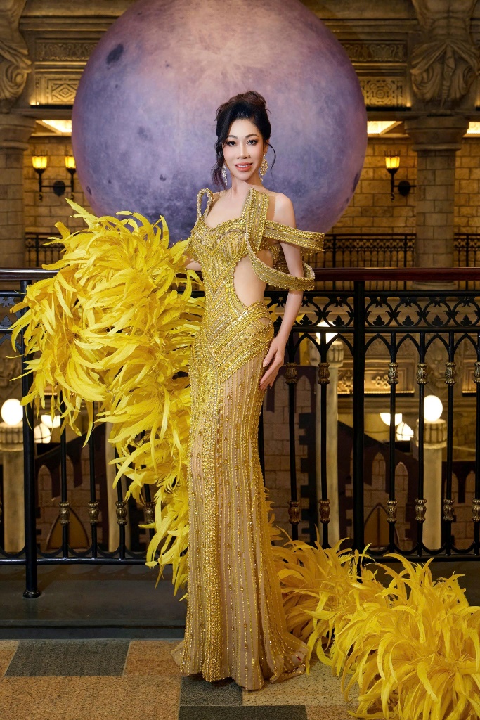 Hoa hậu Lại Thị Thu Hà, The Aura, lộng lẫy