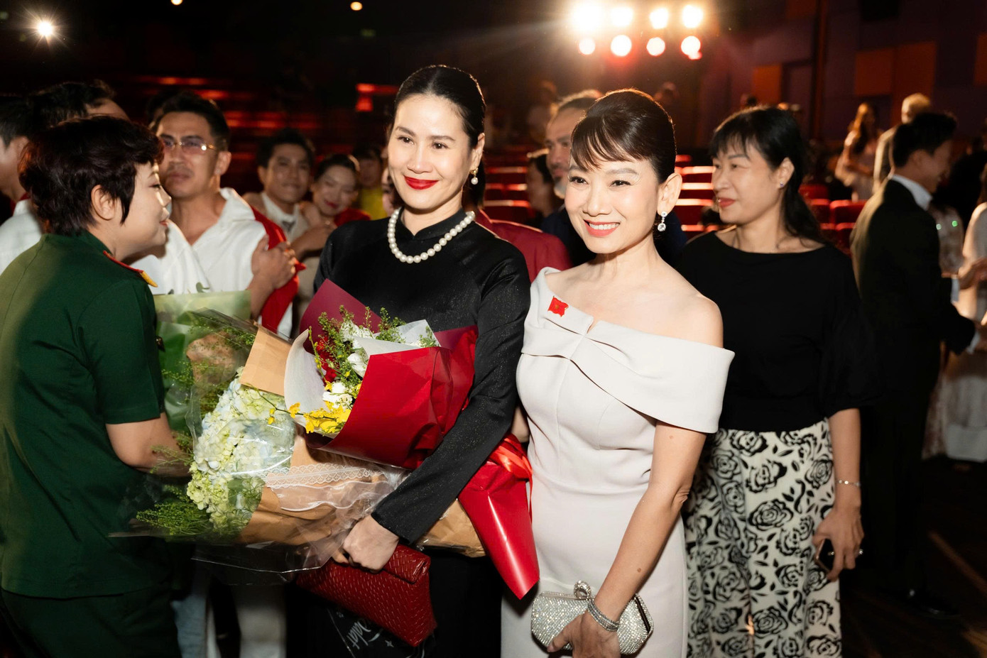 phim Mưa Đỏ