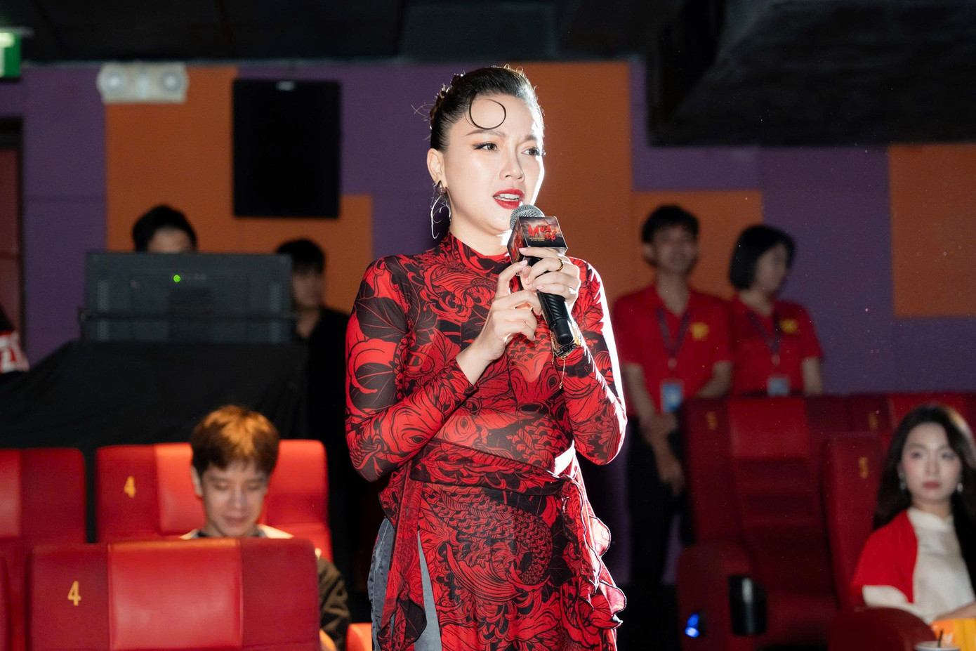 phim Mưa Đỏ