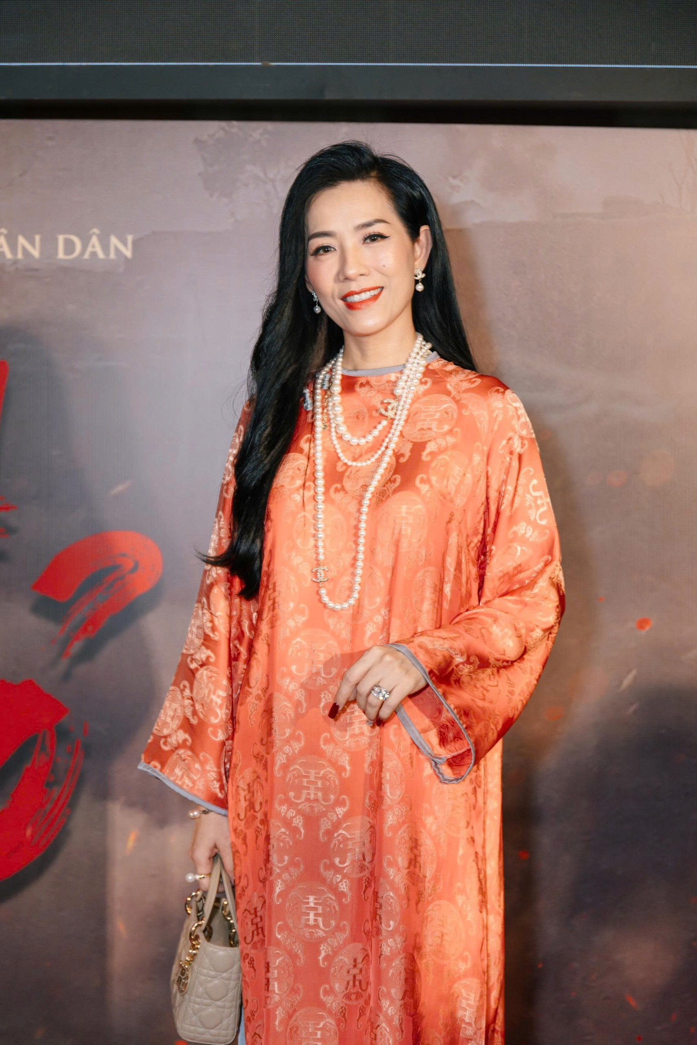 phim Mưa Đỏ