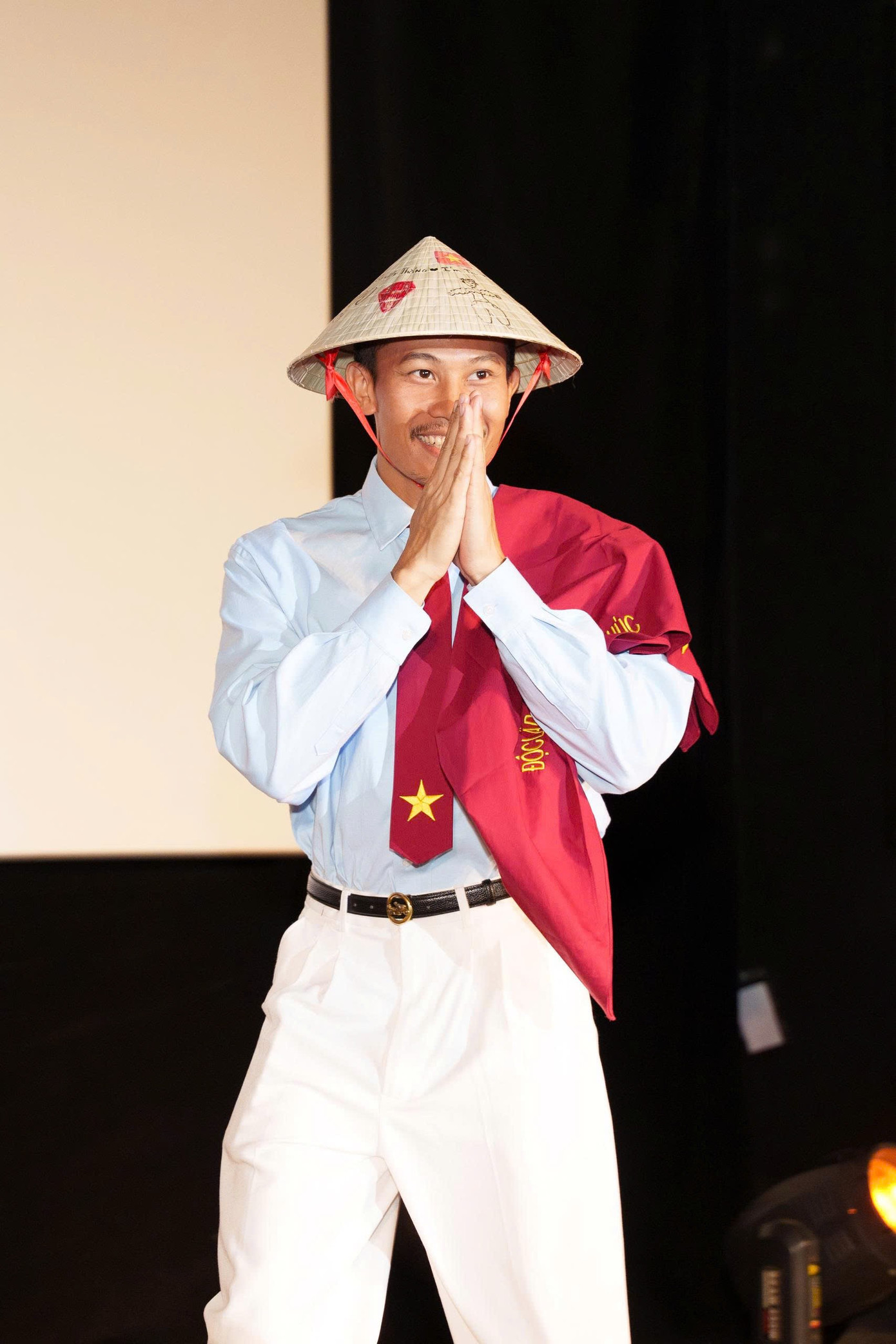 phim Mưa Đỏ