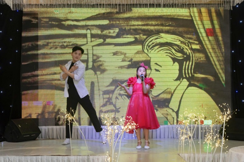 Mai Phương Nghi, Tài Năng Việt