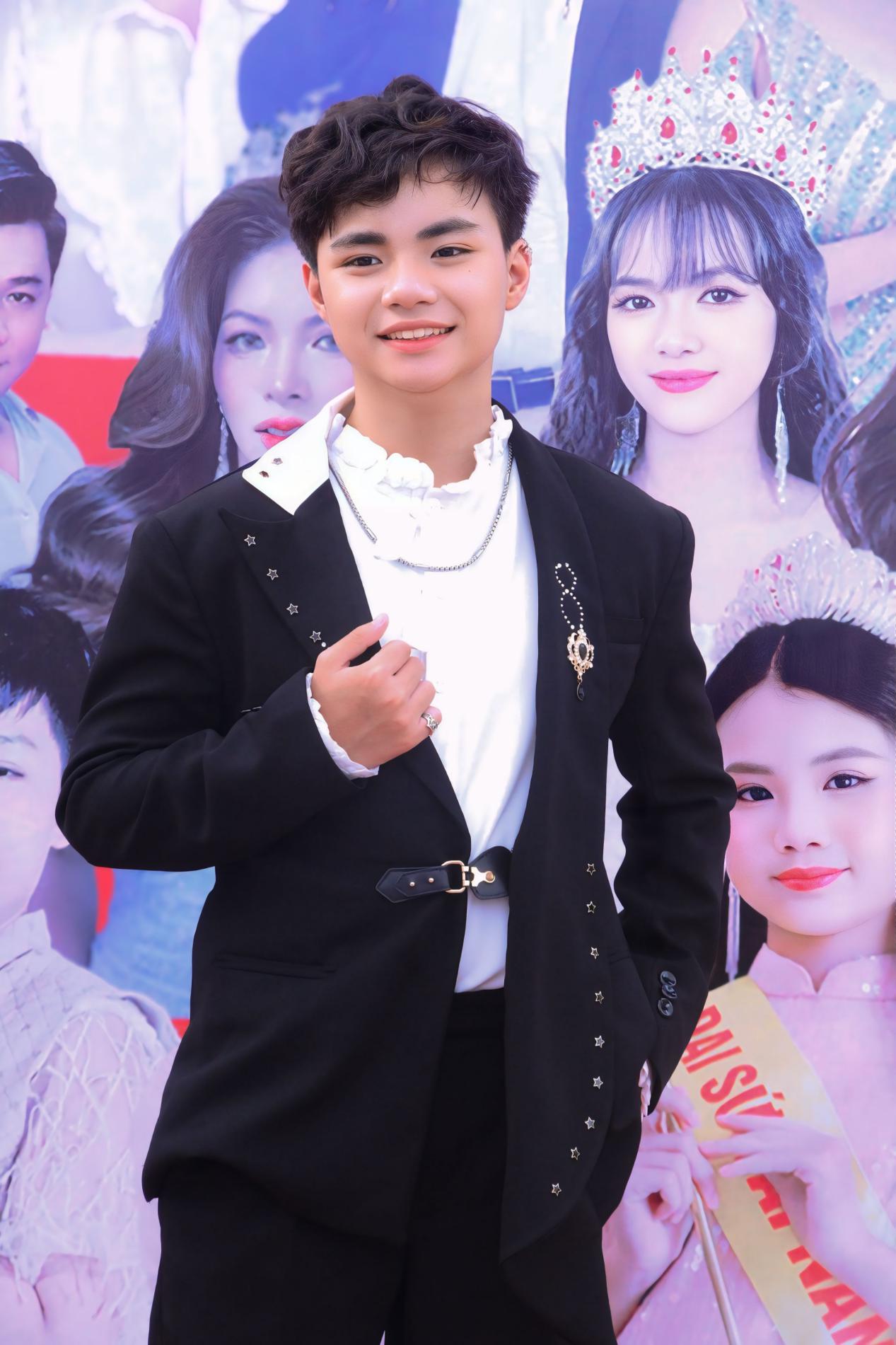 Phạm Hiếu Trung, Tài Năng Việt