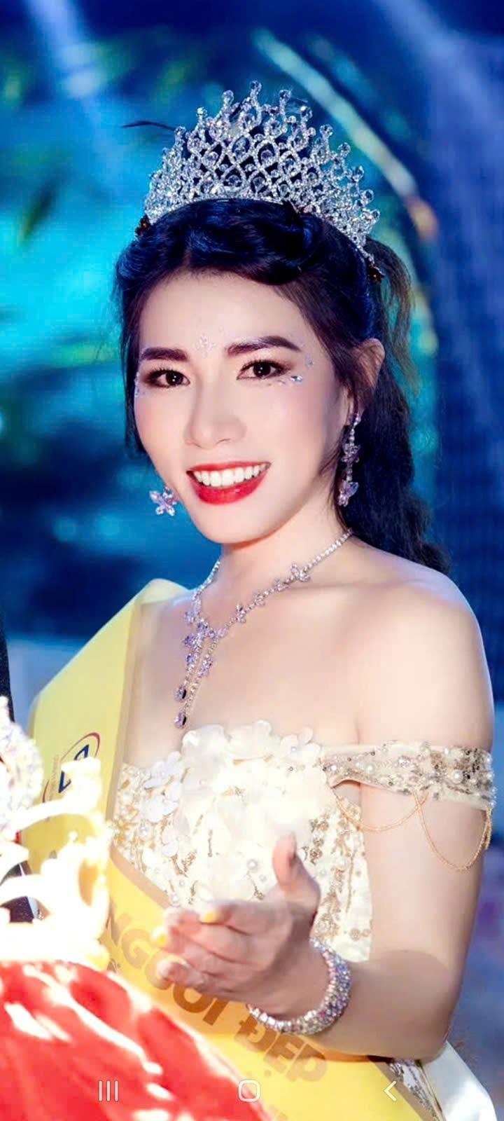 Doanh nhân - Hoạ sĩ Phạm Thiên Nga, Phạm Thiên Nga người đẹp Sân khấu điện ảnh 2025, Hoạ sĩ Phạm Thiên Nga