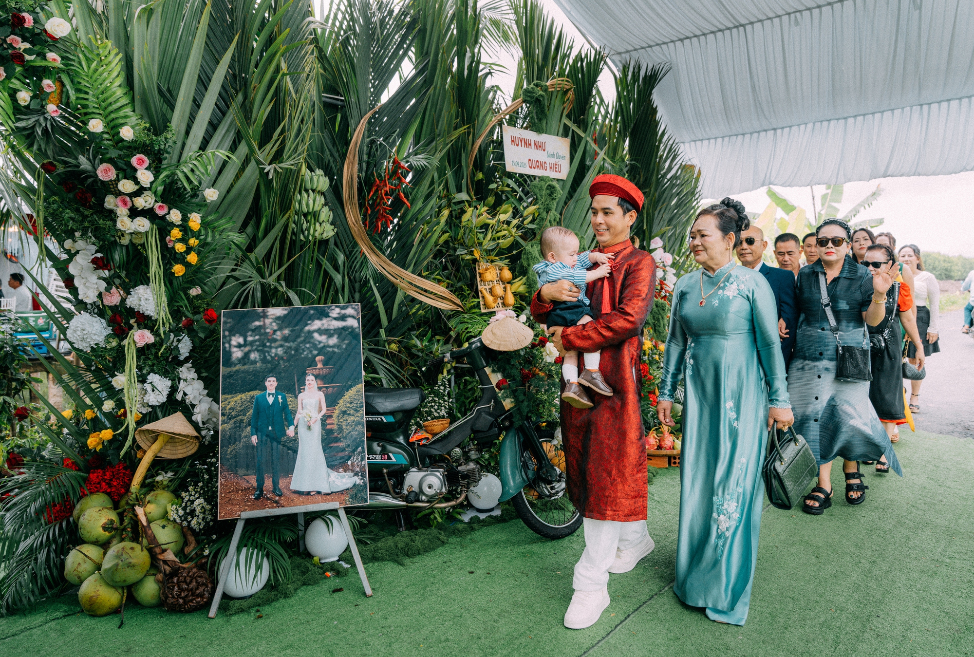 Khoảnh khắc ngập tràn hạnh phúc trong lễ vu quy của Tuệ Như - Hồ Quang Hiếu - Ảnh 3.