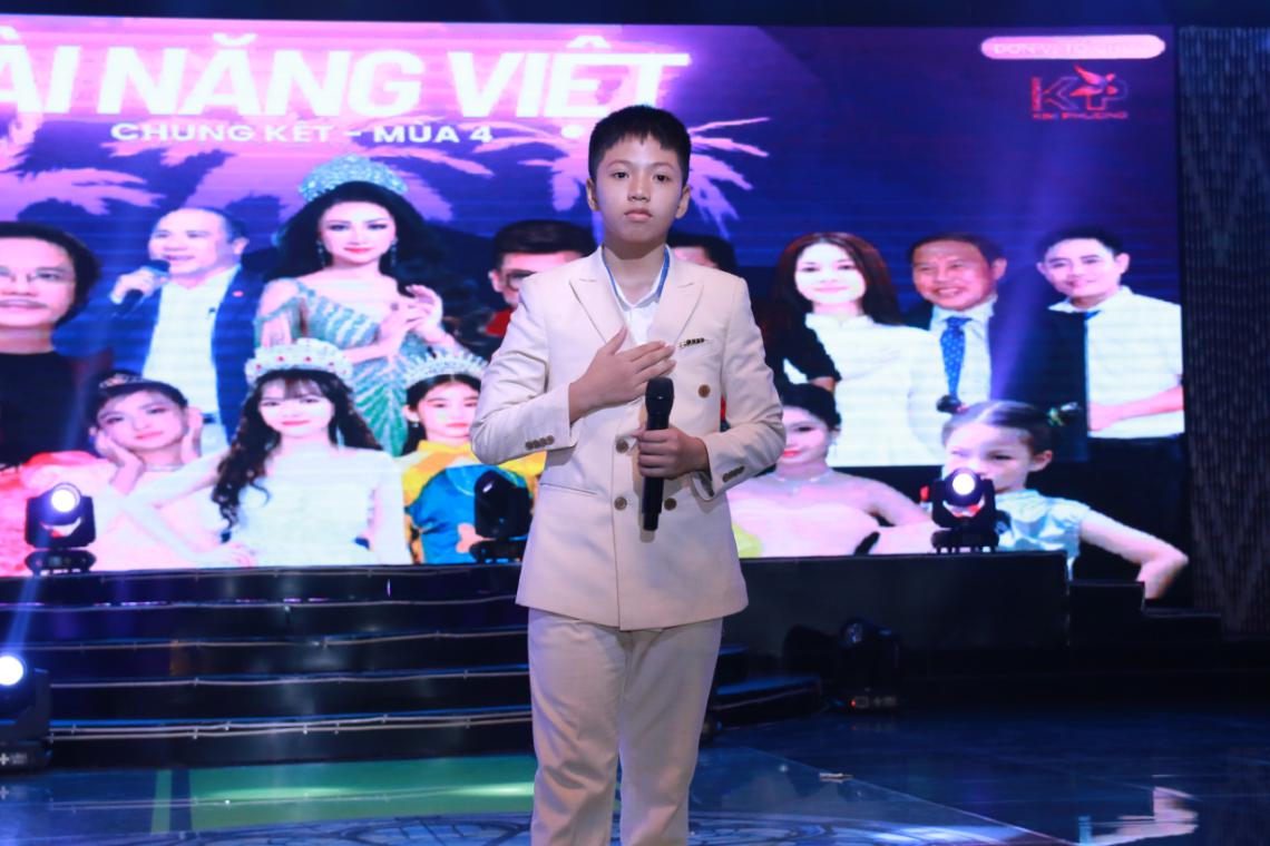 Hiển Long, Tài Năng Việt