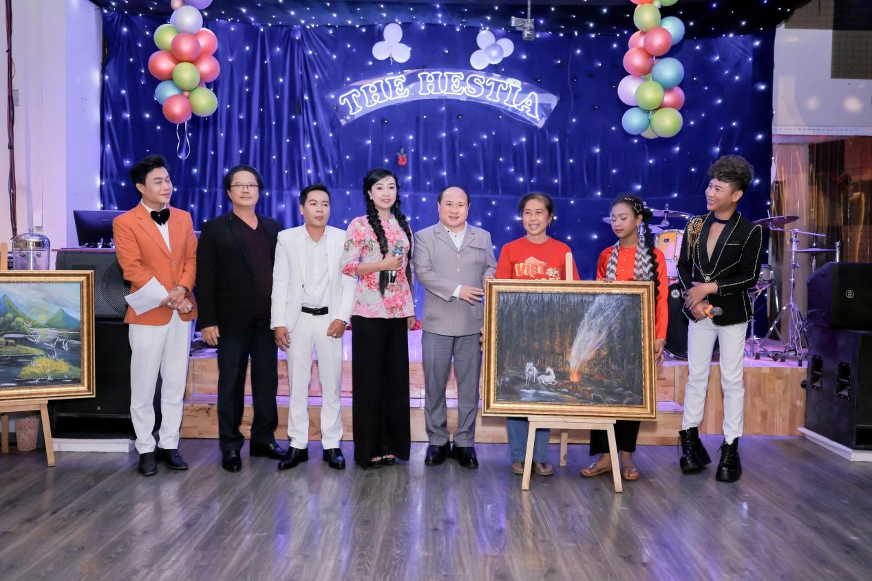 Tài Năng Việt, từ thiện, vùng lũ